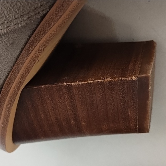 Nine West 7.5 Med Grey Vegan Suede Bootie Ankle Boot - Picture 12 of 16